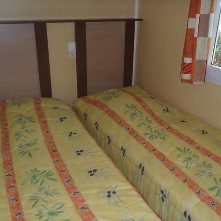 Camping Saint Lazare Hotel Aups Ngoại thất bức ảnh